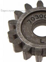 Шестерня привода правого колеса LM4840, LM5345 (Z-15), CHAMPION(IGP) 70300230000